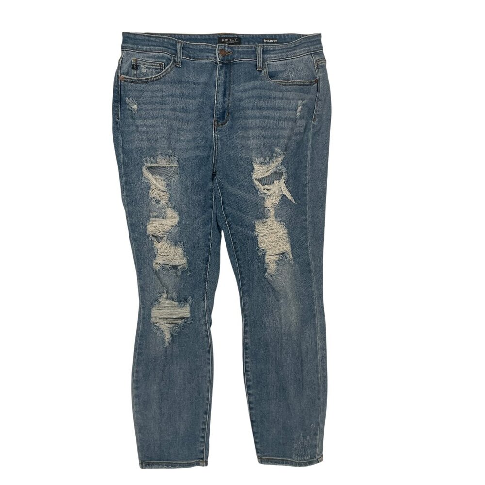 Judy Blue Women’s Boyfriend Fit Distressed Medium Wash Denim Jeans Size 32 x 28”